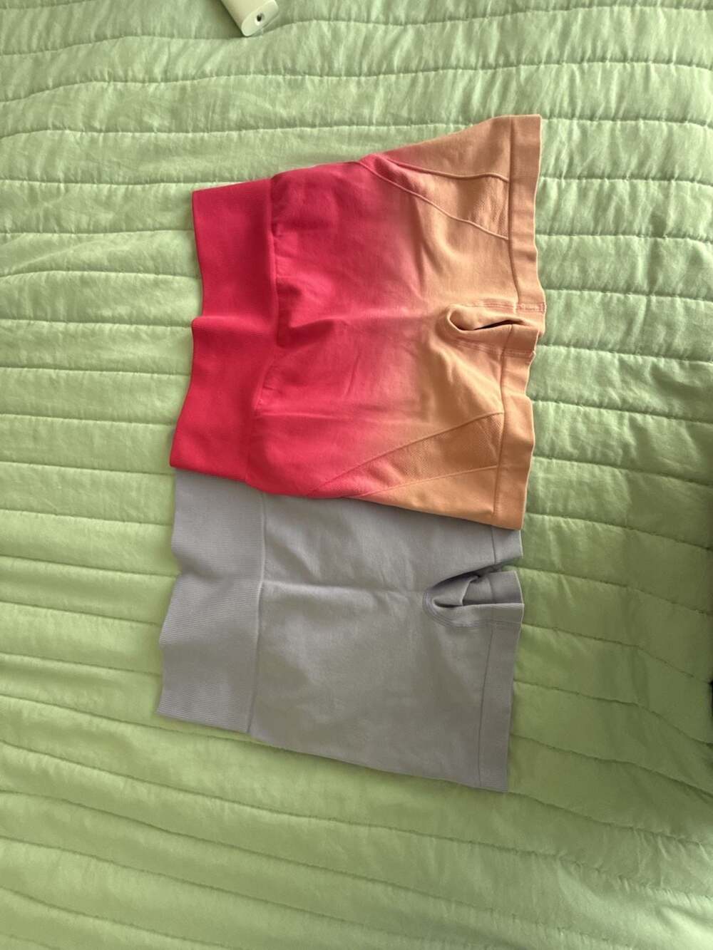 Gym Seamless Biker Shorts Size S Ombre and Purple 2-Piece Lot